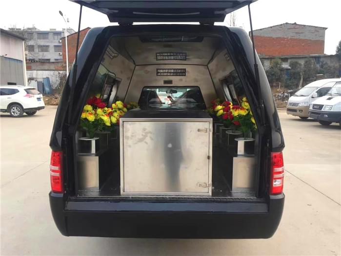 遗体运输车